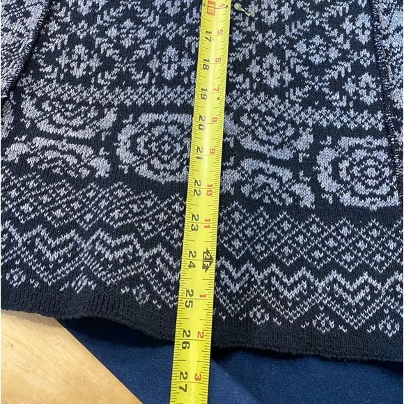 RECYCLED sweaters make this FUN & FLATTERING skirt! ♻️ see pic for all the deets - Picture 5 of 13